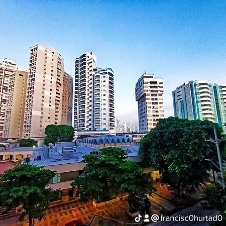 Apartamento Amplio Vista Al Mar Y Parqueadero