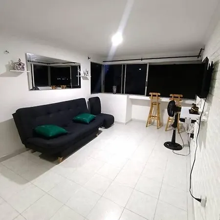 Apartamento Amplio Vista Al Mar Y Parqueadero *